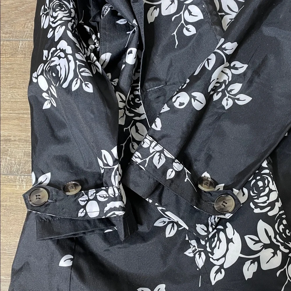 Capelli New York black and white floral print hooded RainTrench Coat - Picture 13 of 16